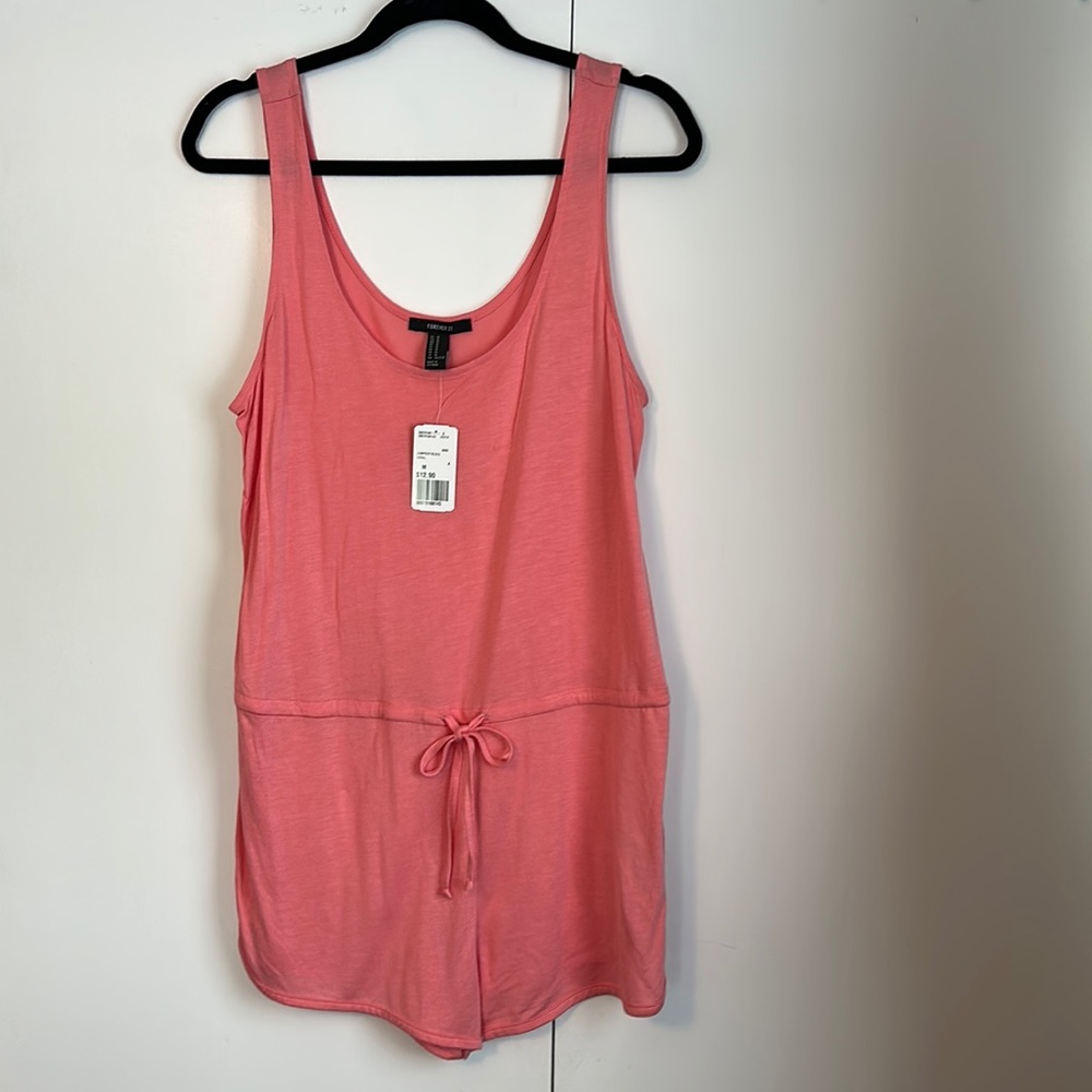 Forever 21 new coral romper size m